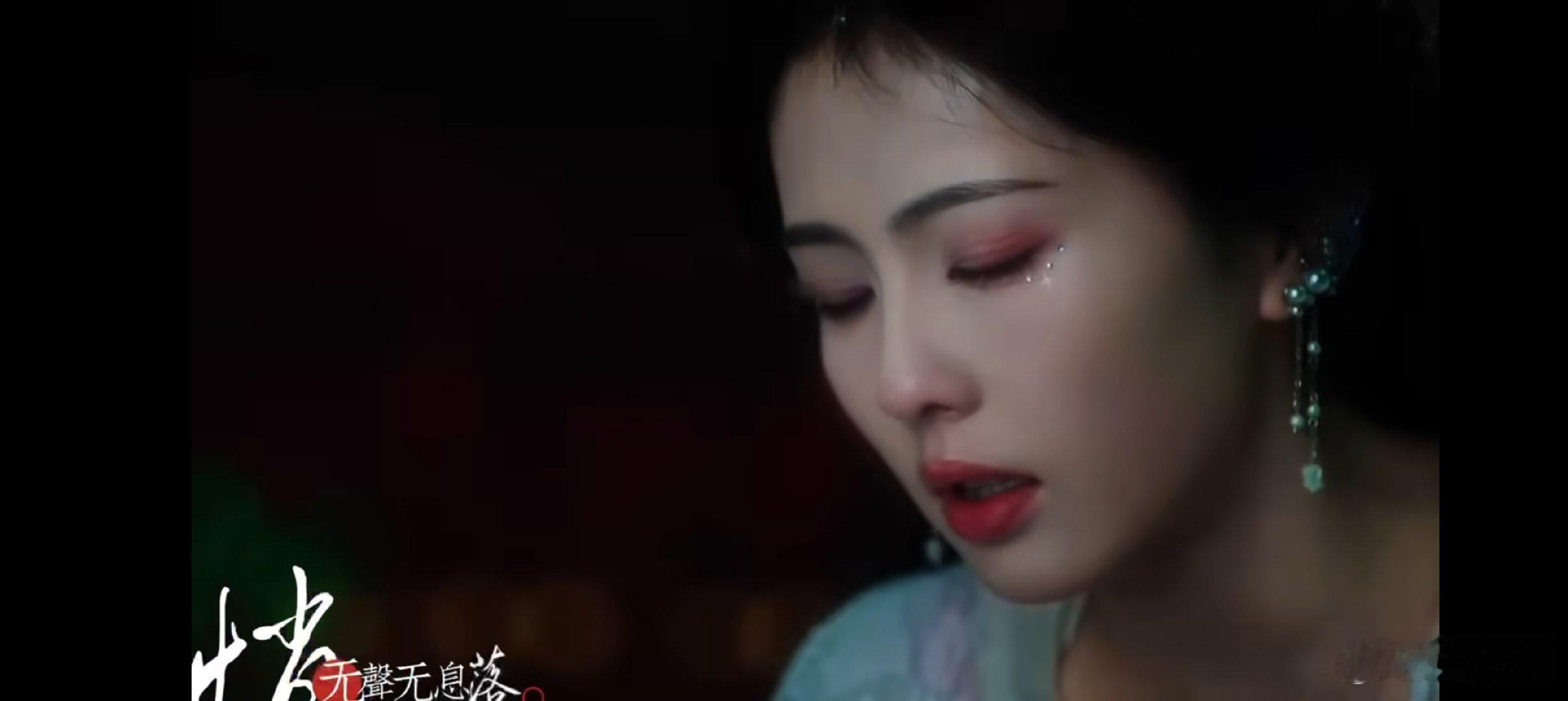 有白烁在，根本不怕恋爱路上的坑坑洼洼。 