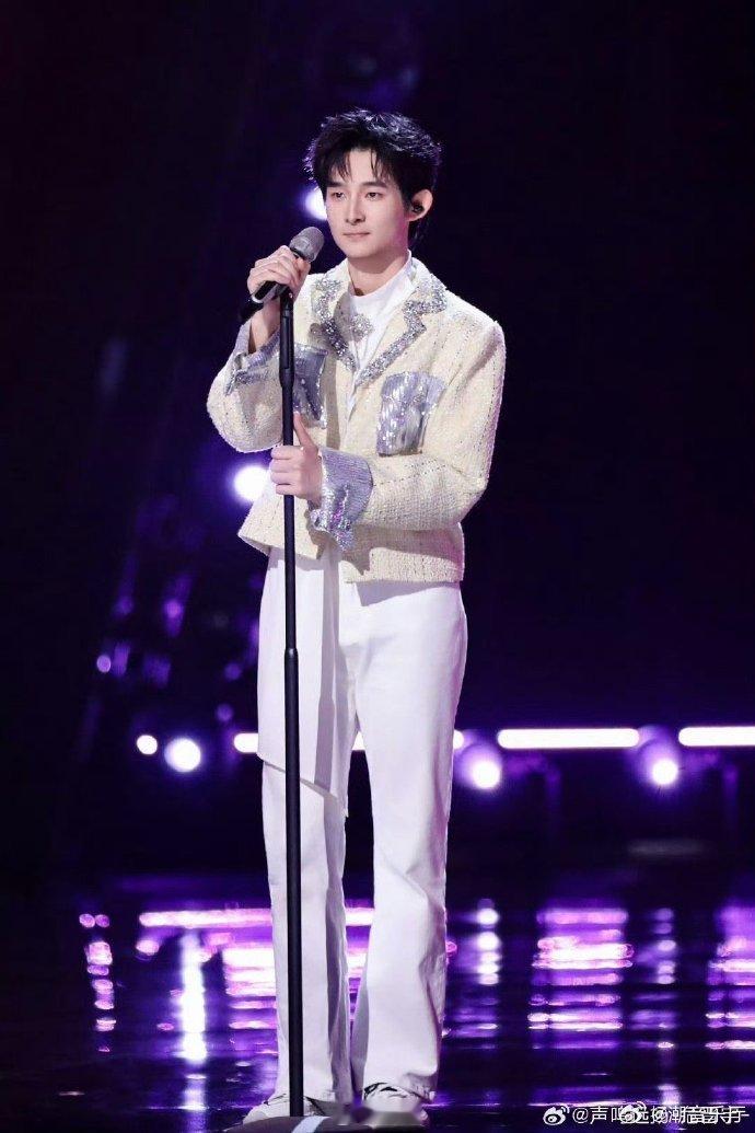 危晋宇声鸣远扬全国三强 声鸣远扬危晋宇这 390 票真的是实至名归，每一票都是对