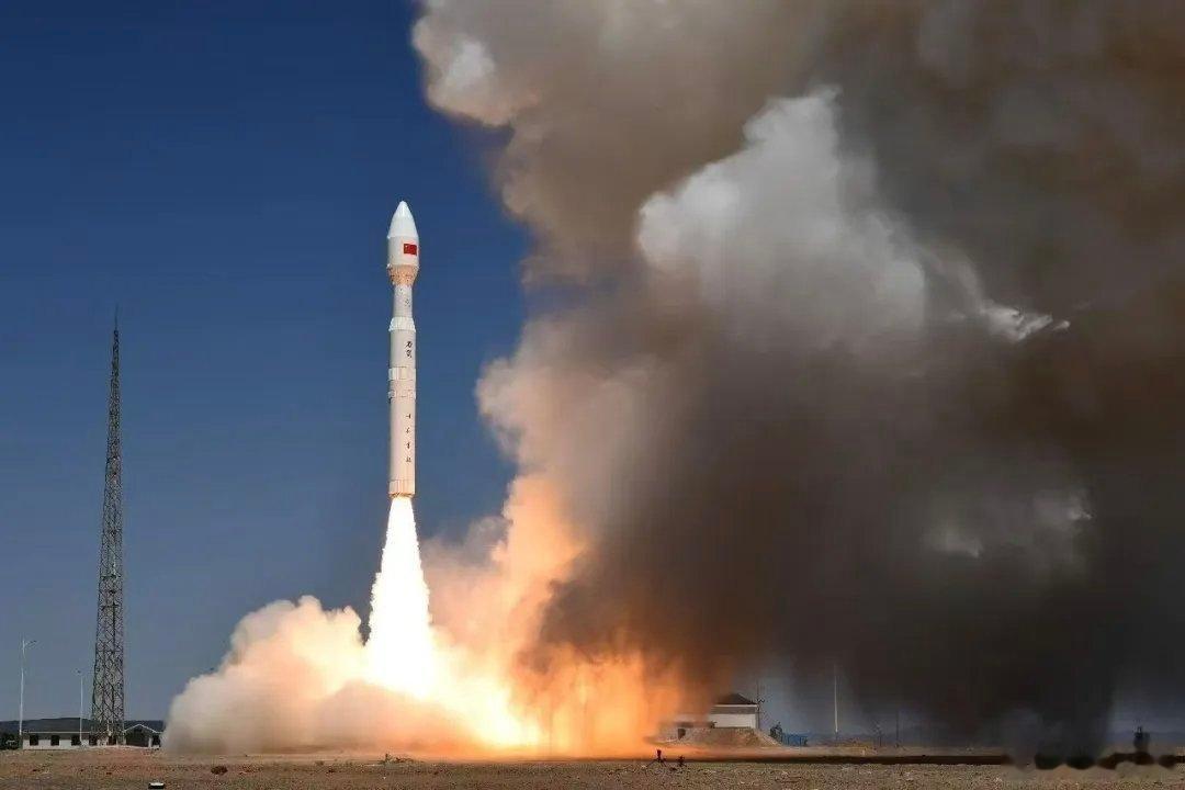文物01星我国首颗文物行业遥感卫星文物  6月15日，我国首颗聚焦文物保护的定制
