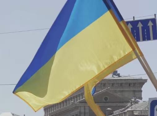 乌克兰能源部第一次官阿尔乔姆2日宣布，该国的电力基础设施受到俄罗斯的攻击，东部哈