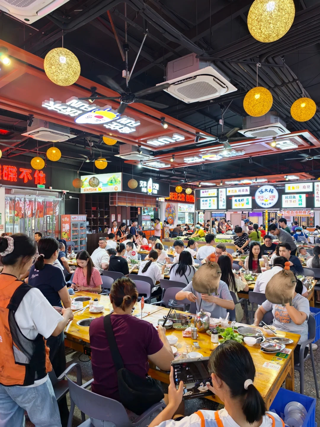 感觉半个南沙的人都来了。。。