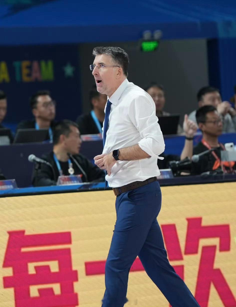 cba 老乔的助手再次归来？新疆男篮已经官宣刘炜离任，而接任者目标为格兰。据悉，