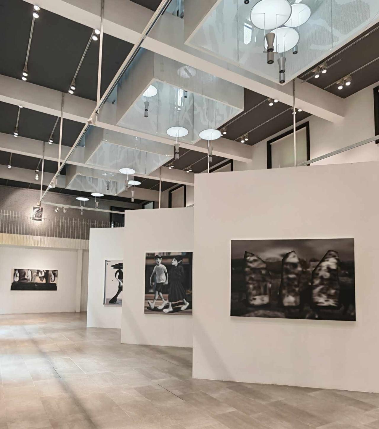 石美术馆［吴秉风个展］
在展中——吴秉风个展
《游乐园》
石美术馆 艺术发光计划