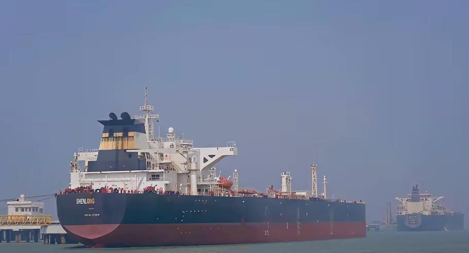 ​阿联酋和欧佩克已经产生了严重地分歧，为此阿联酋决定和维克分道扬镳，自己另起炉灶