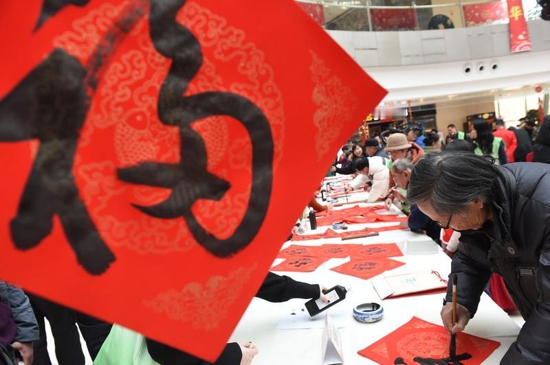 原创对联贺新年 过年贴对联，那可是老祖宗传下来的年味儿仪式感。我看到上海特级教师