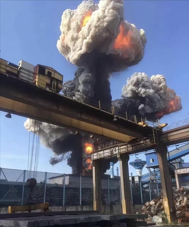 包钢球罐爆炸酿成 10 死 84 伤惨剧，62 人被追责 7 人立案调查，危险介