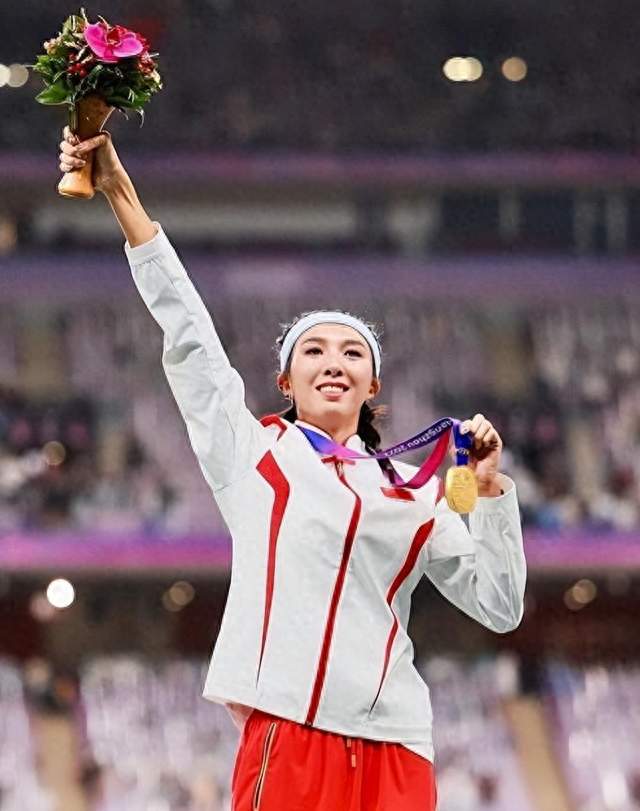 吴艳妮摘亚运铜牌，张扬背后满是争议