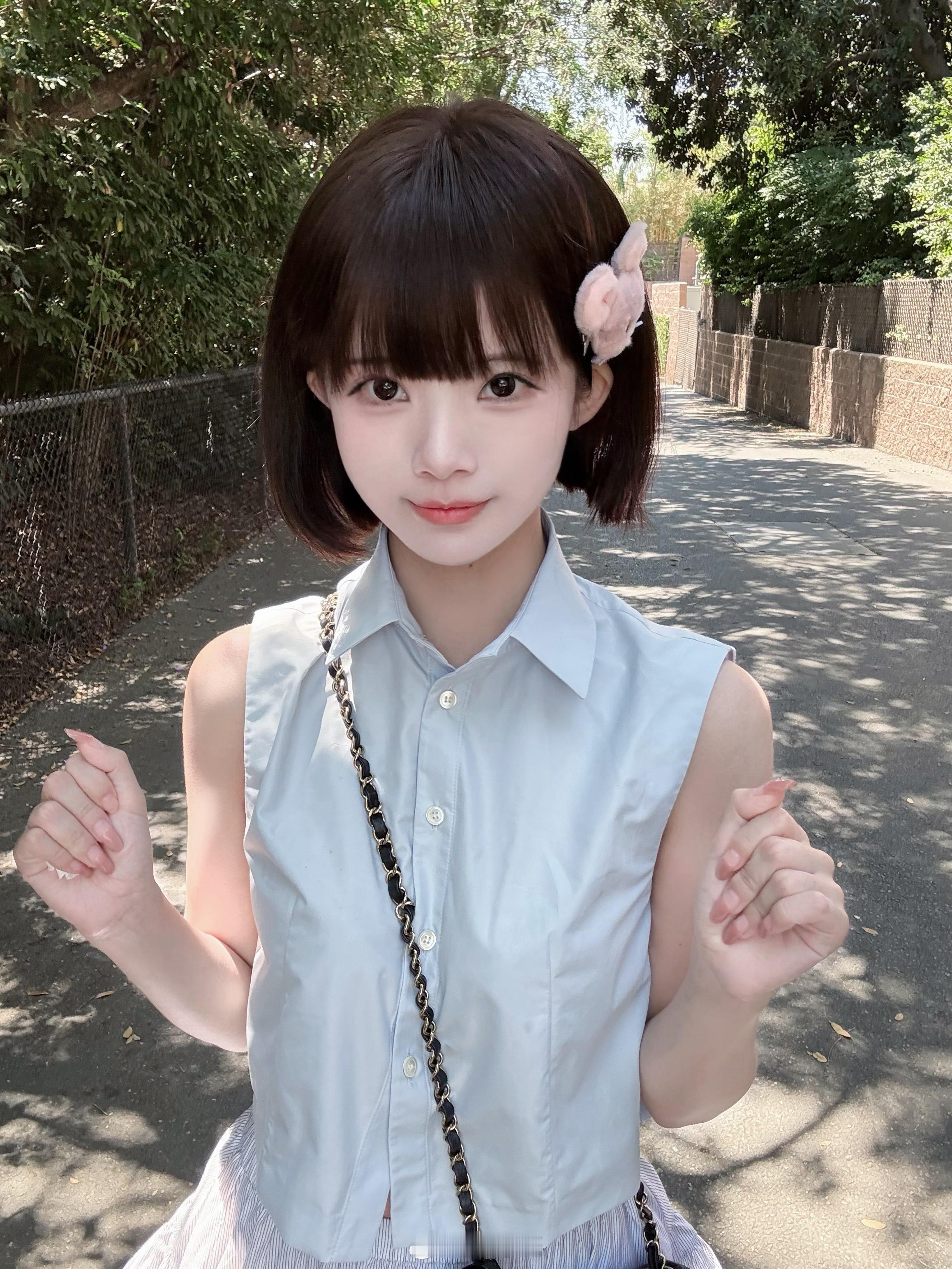 “糖 香料 一切美好的事物，还有化學物X ”理工科毕业的魔法使想成为动物园园长正