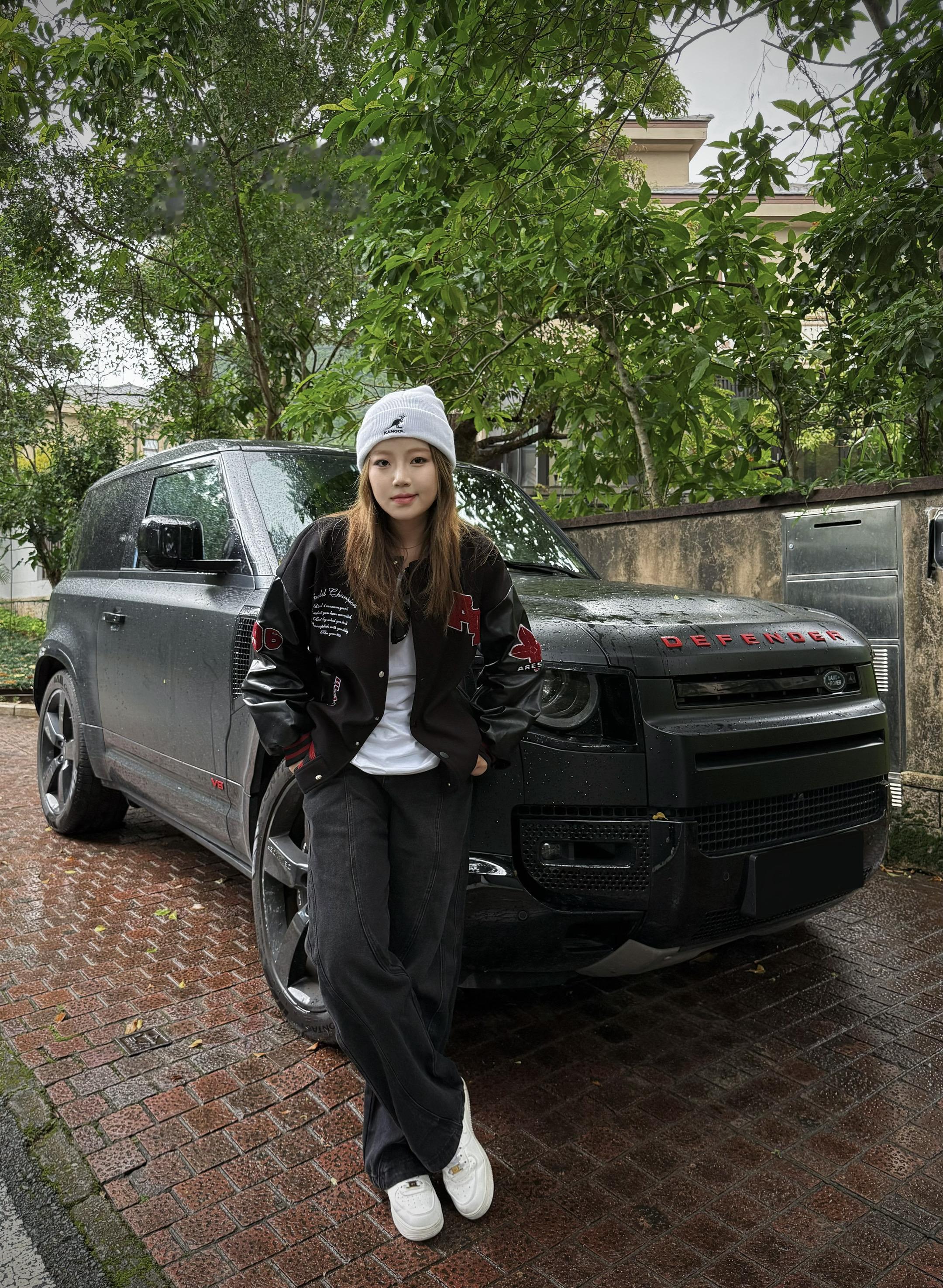 下楼吧 我把我爹虎子偷开出来了