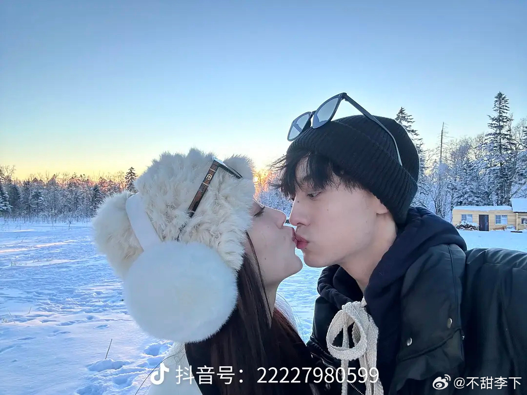 6.1前女友还在发锤，我真是头一次见出来锤的嫂子有这么多接吻照九成美晒与田栩宁亲