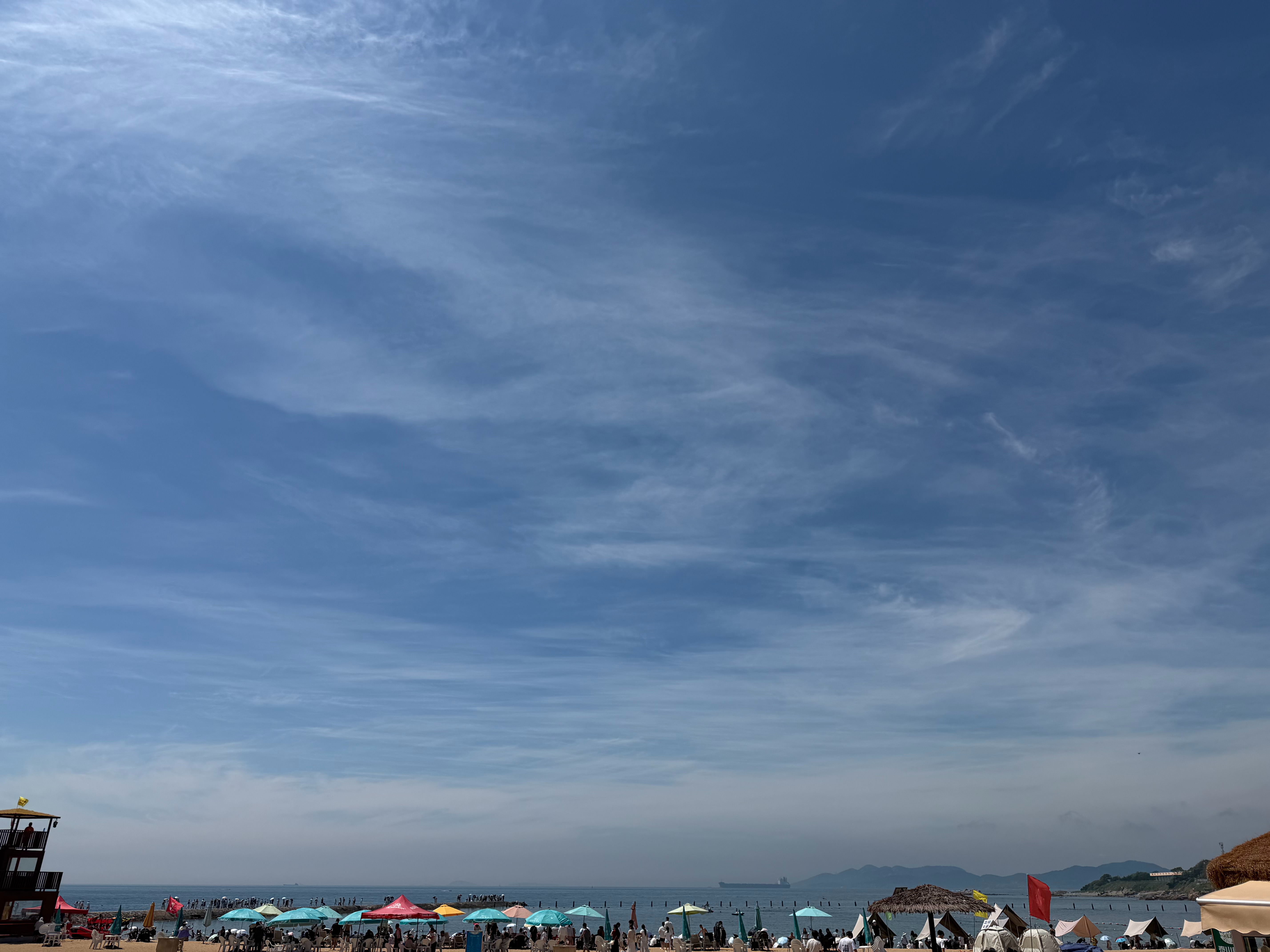 早安！又是满满行程的一天，迎着朝阳出发，所见皆风景，所遇皆温柔。 