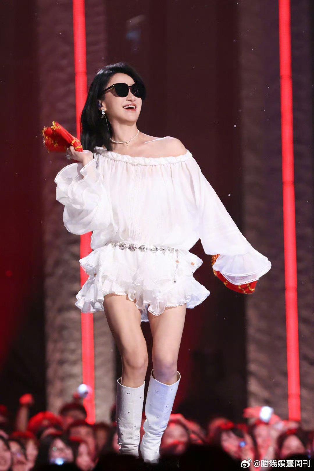 赵子琪质问芒果TV 赵子琪 是逼我爆所有的料吗张慧雯也太冤了，莫名其妙被骂不敬业