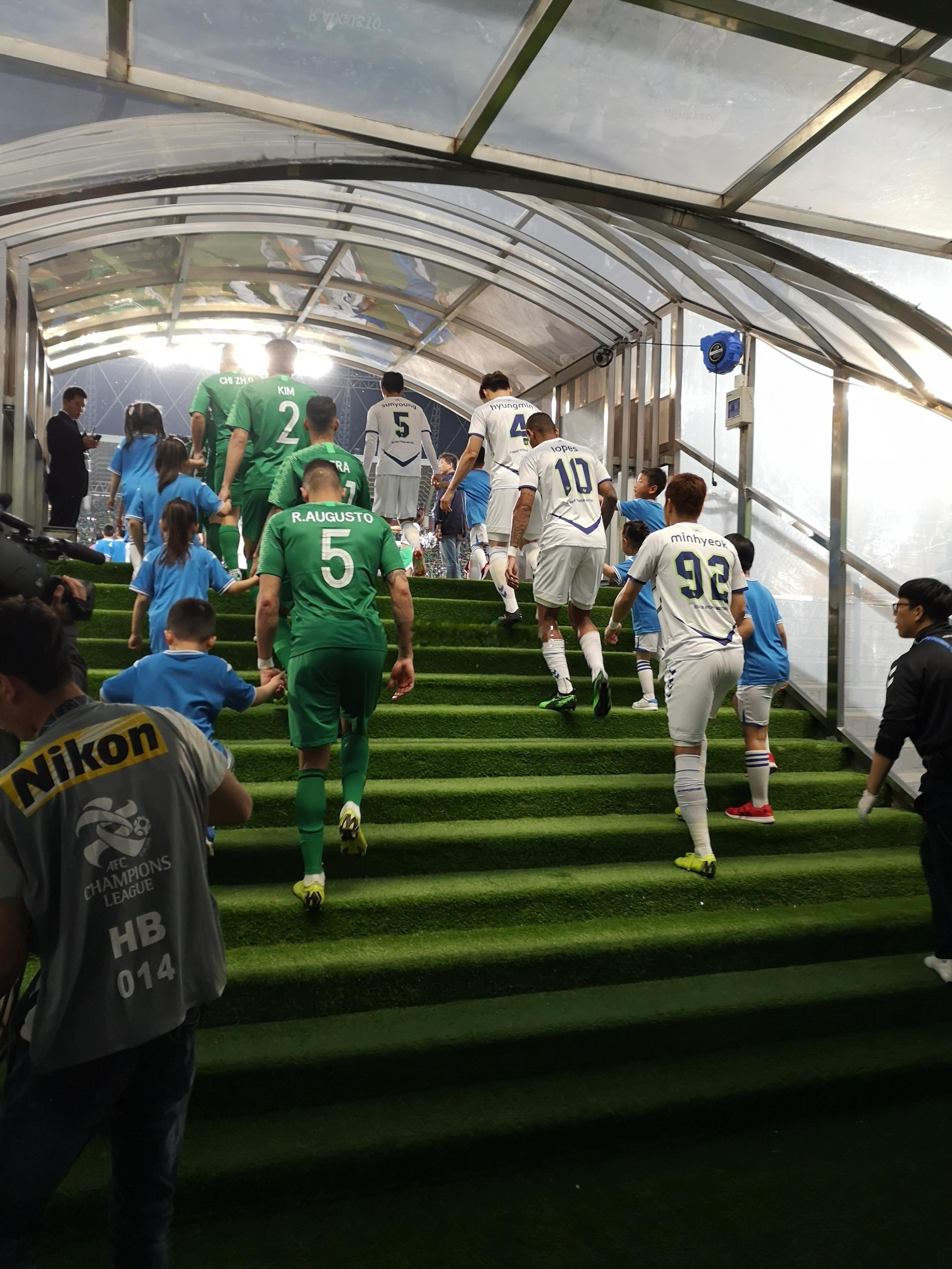 北京国安北京国安 一张老照片.《背影》 