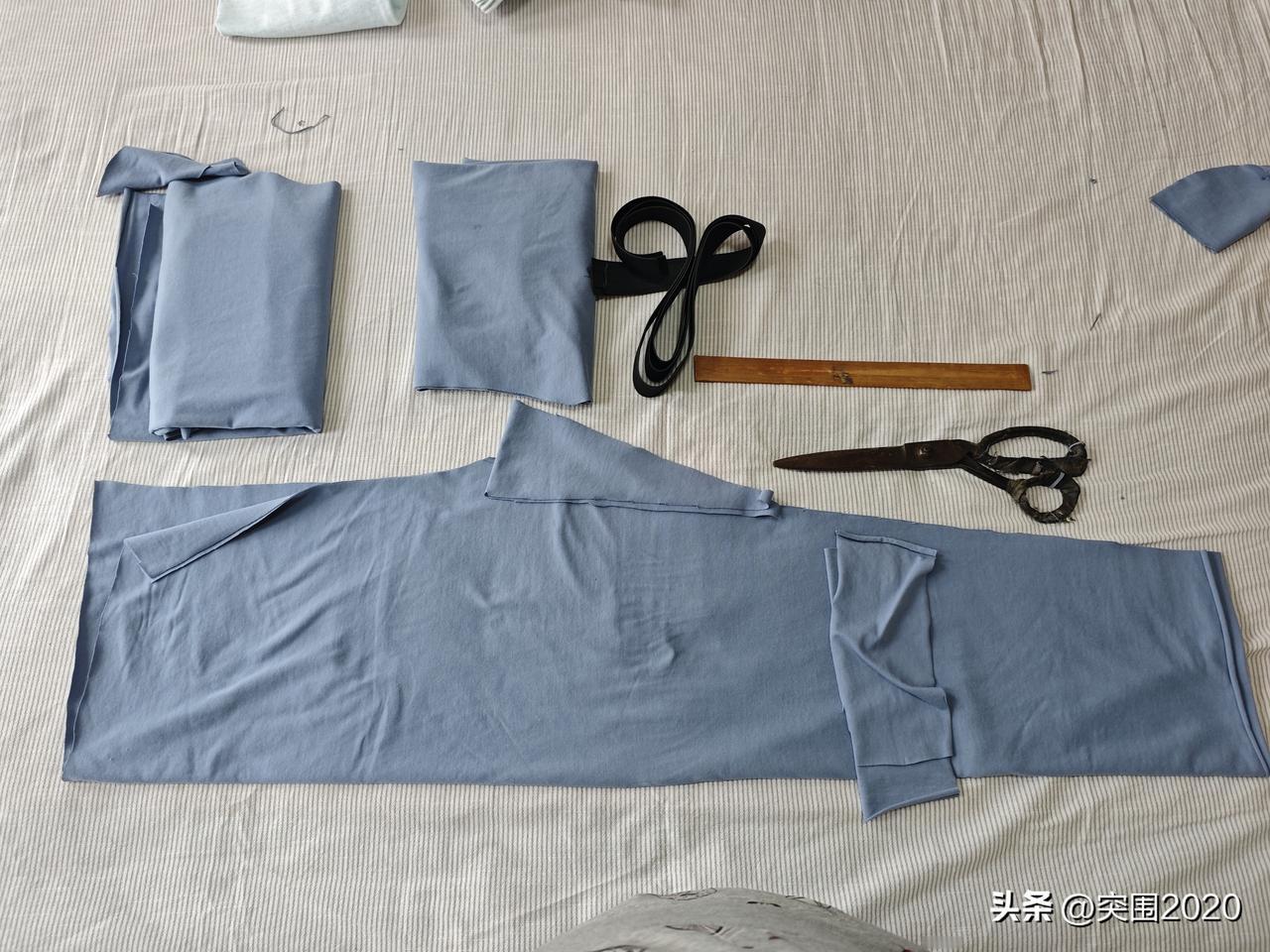 昨天一早晨在李村集买的布料，昨晚上就变成了老头的线裤。

这一块布料花了15块钱