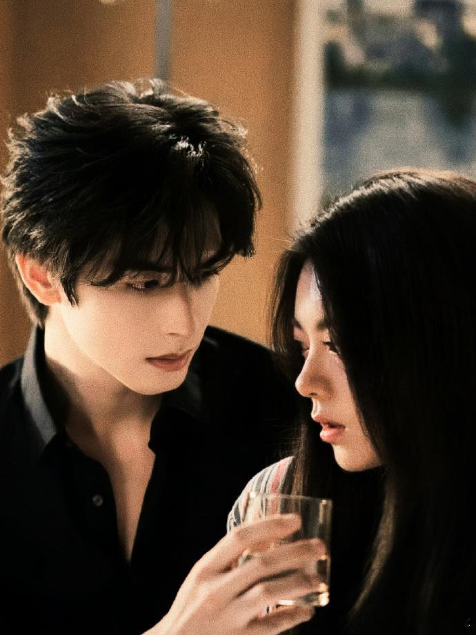 宋威龙现偶 现偶真的不能没有宋威龙！骄阳似我第八集的神之落泪，怼脸镜头帅到失语，