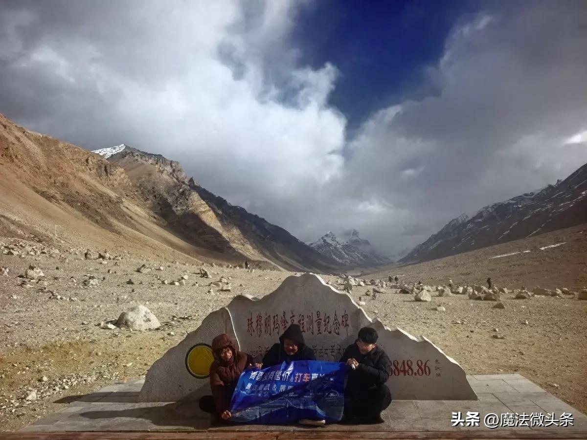 两男子从上海打车去珠峰大本营，13天跑完6000多公里，全程花费三四万元，司机净