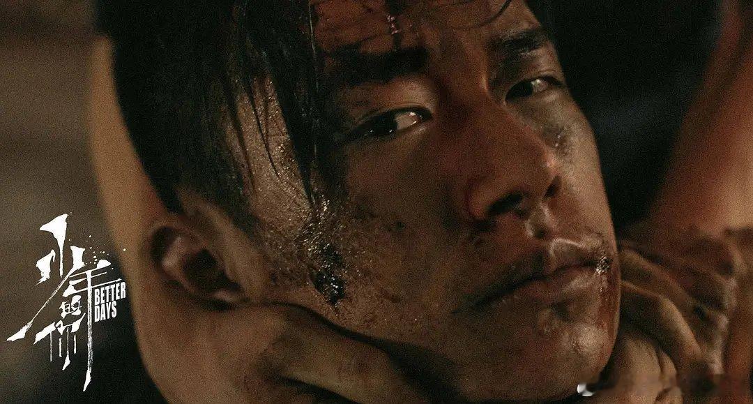 少年小北 十八岁未满的易烊千玺易烊千玺完美融合了小北的野性与柔软，骑车带陈念时的