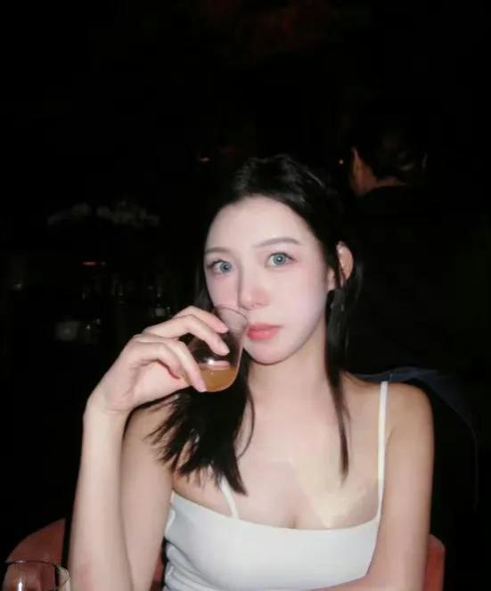 开除孕妇员工，压榨工资，这就是喜欢打“女拳”的小楼(前LPL女解说)的真实面目[