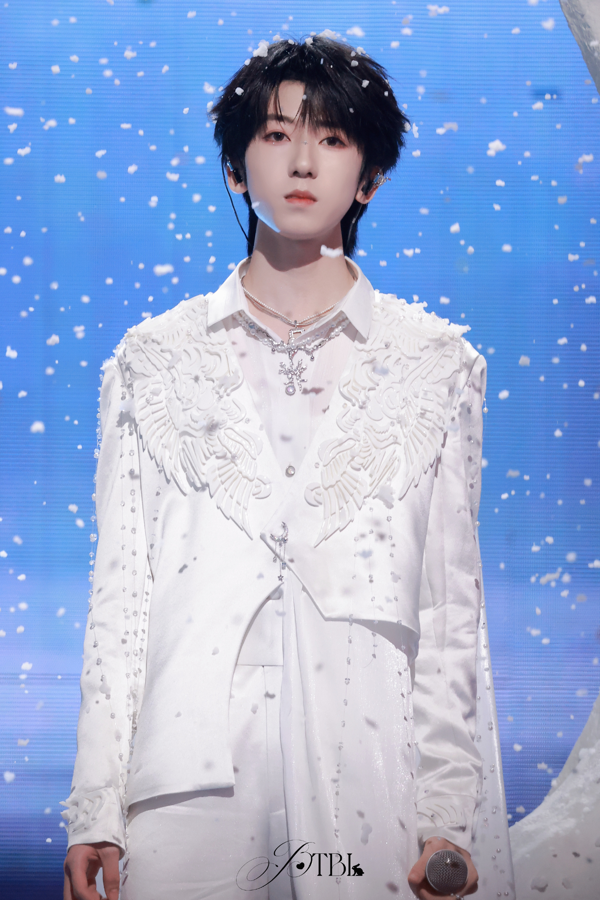 好牛的杨博文荣耀之战四代最快的两个百万直拍都被杨博文拿下 