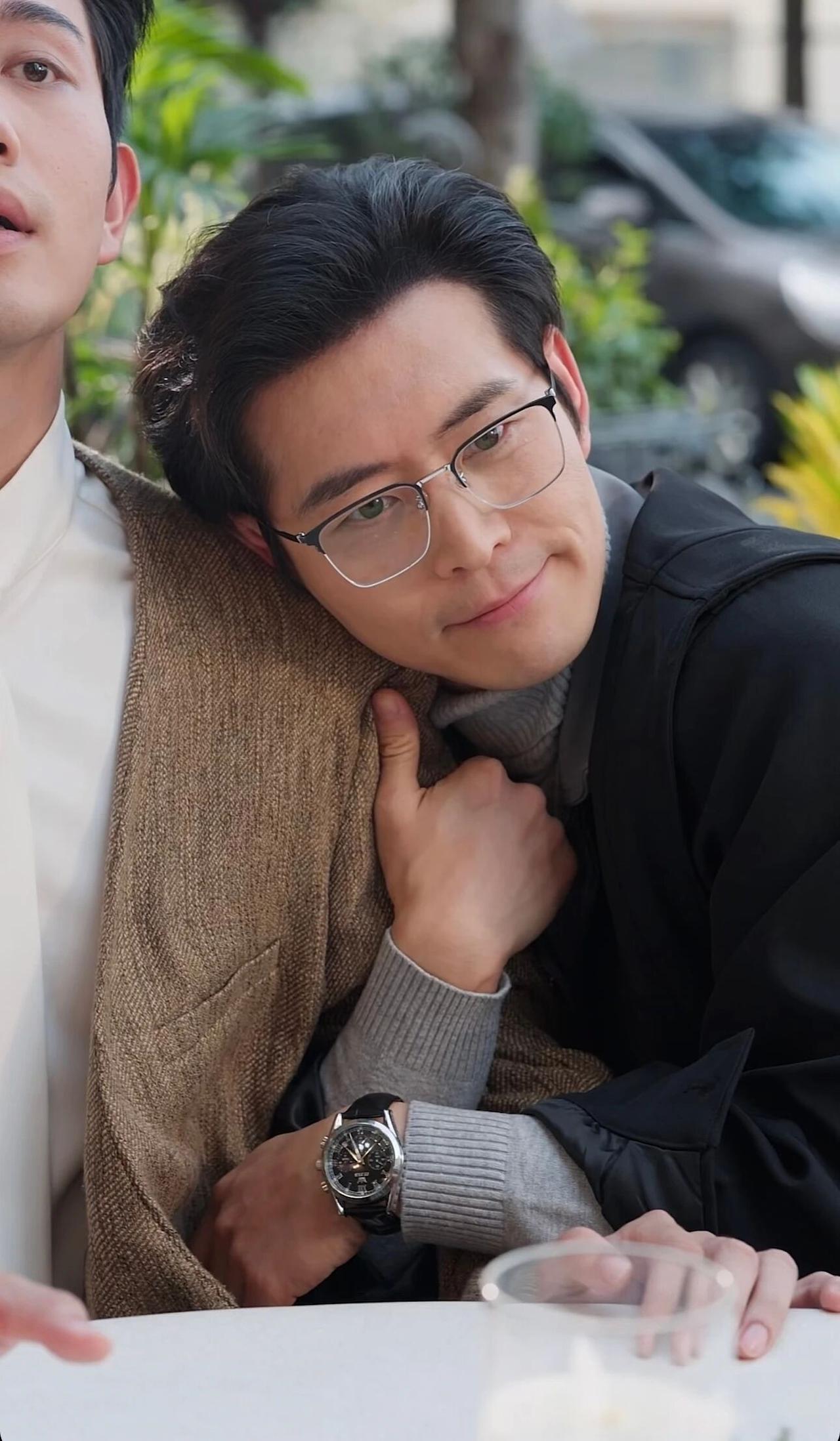 《大叔罗曼史》，三个中年男人的滑铁卢说真的，我是被赵廷义抱着兄弟撒娇的切片骗进去