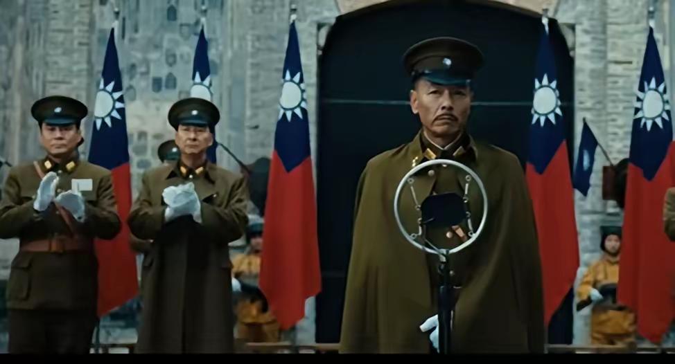 电视剧《征途》昨天有1935年8月峨眉山军官训练团一幕，蒋介石和四川军阀刘湘、刘
