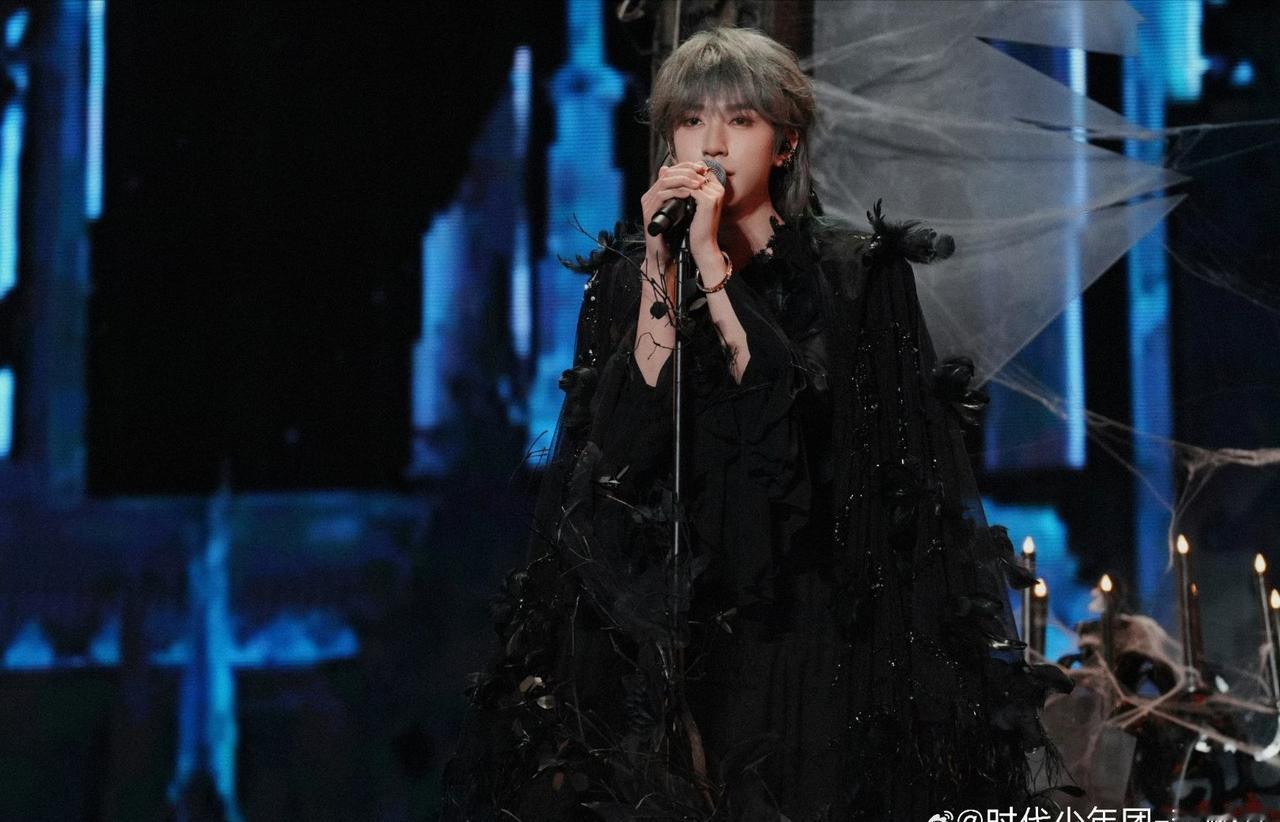 贺峻霖 hjl贺峻霖 🐰贺峻霖终于唱了燕窝 🐰贺峻霖暗夜精灵 🐰贺峻霖新音