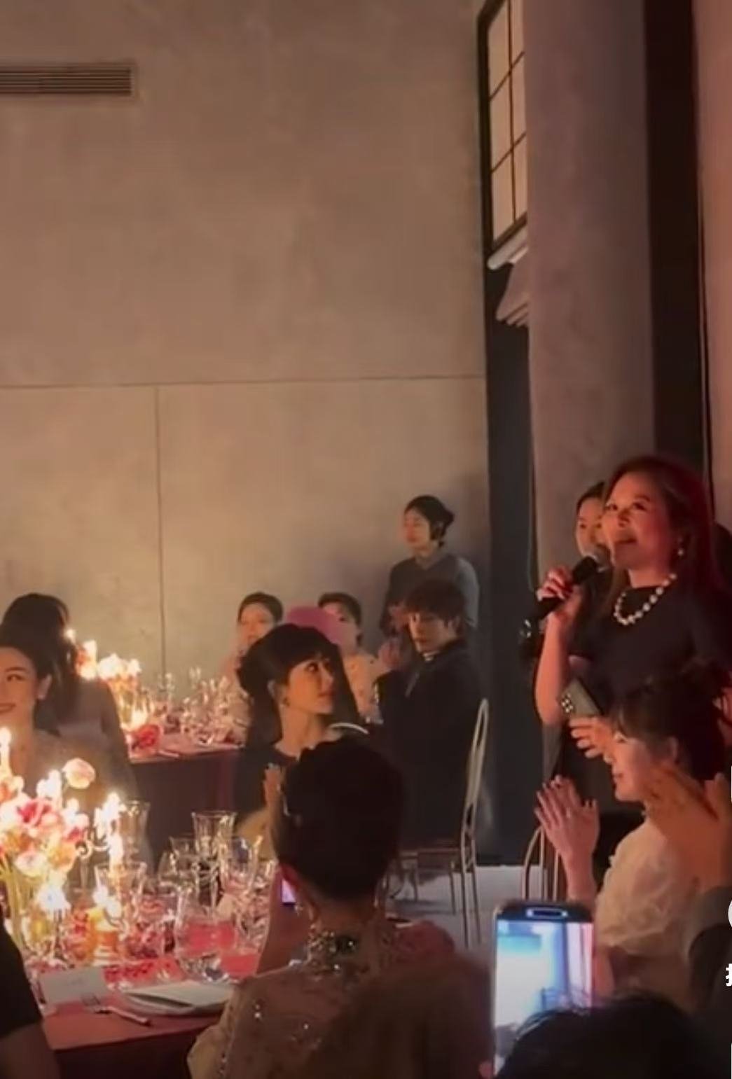 华伦天奴晚宴内场的杨紫，美，