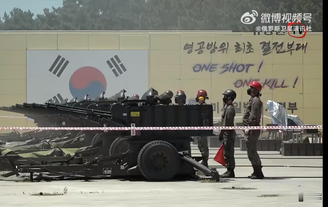 韩国首次进行反无人机群训练，6门火神一字排开，疯狂开火
根据俄罗斯卫星通讯社发布