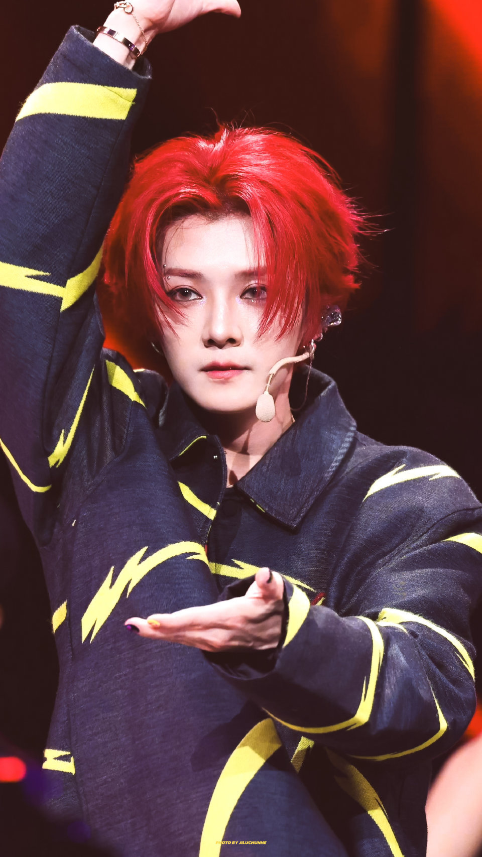 红发歌手鹿晗yyds