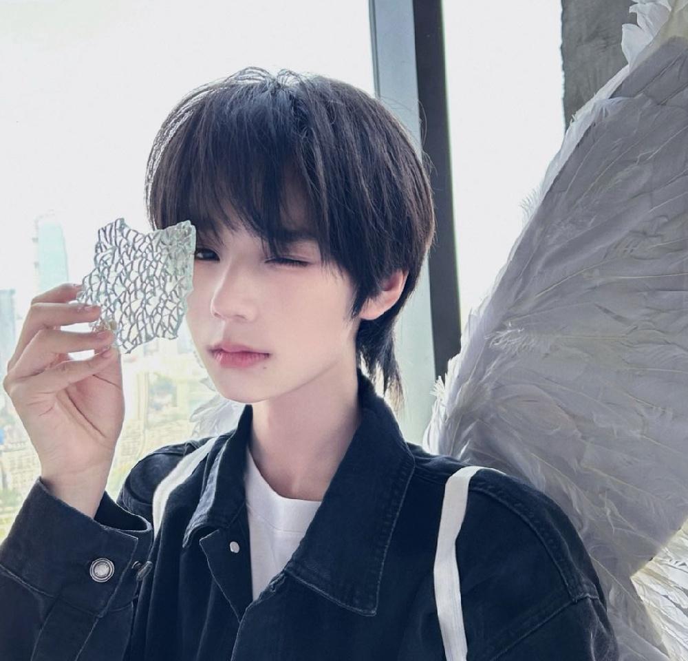 之前追完选秀发誓再也不打空🔗 但是这次还是打了一点点吧 然后我打算抢480看台