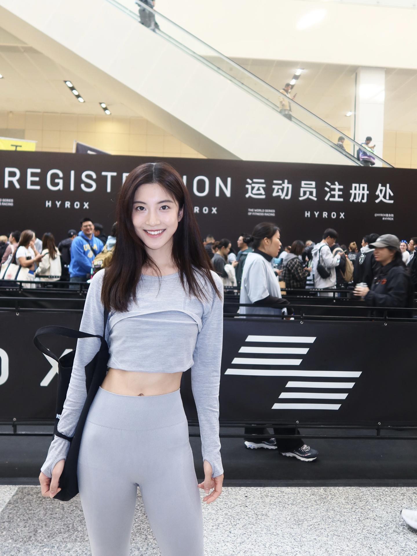 hyrox小观众一枚 先发几张照片 我还拍了视频 剪一剪之后给大家介绍...