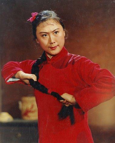 《红灯记》李铁梅扮演者刘长瑜荧幕形象永存，还认得她吗？
 
记忆里那个鲜活年轻的