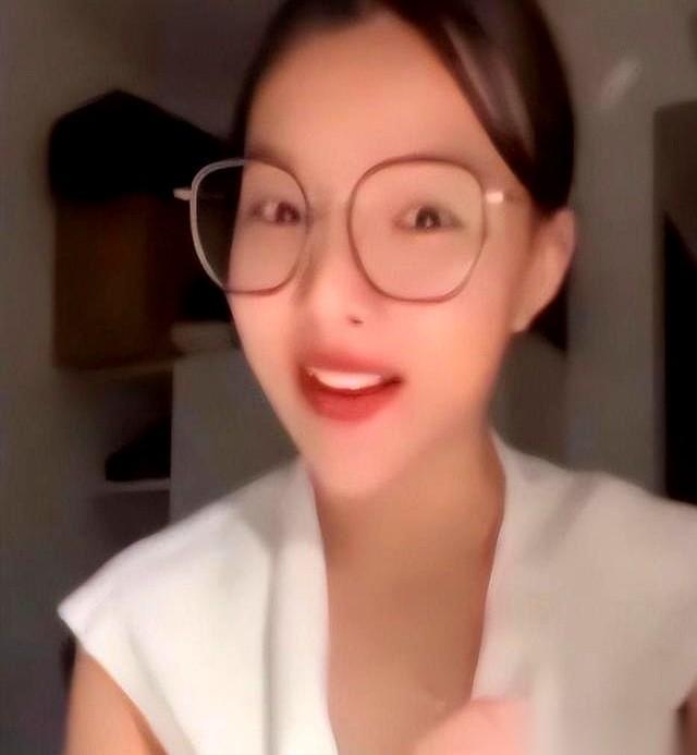 [微风]一个名叫林氏秋妆的越南留学生，在2024年，用一口流利的中文，对着周围的