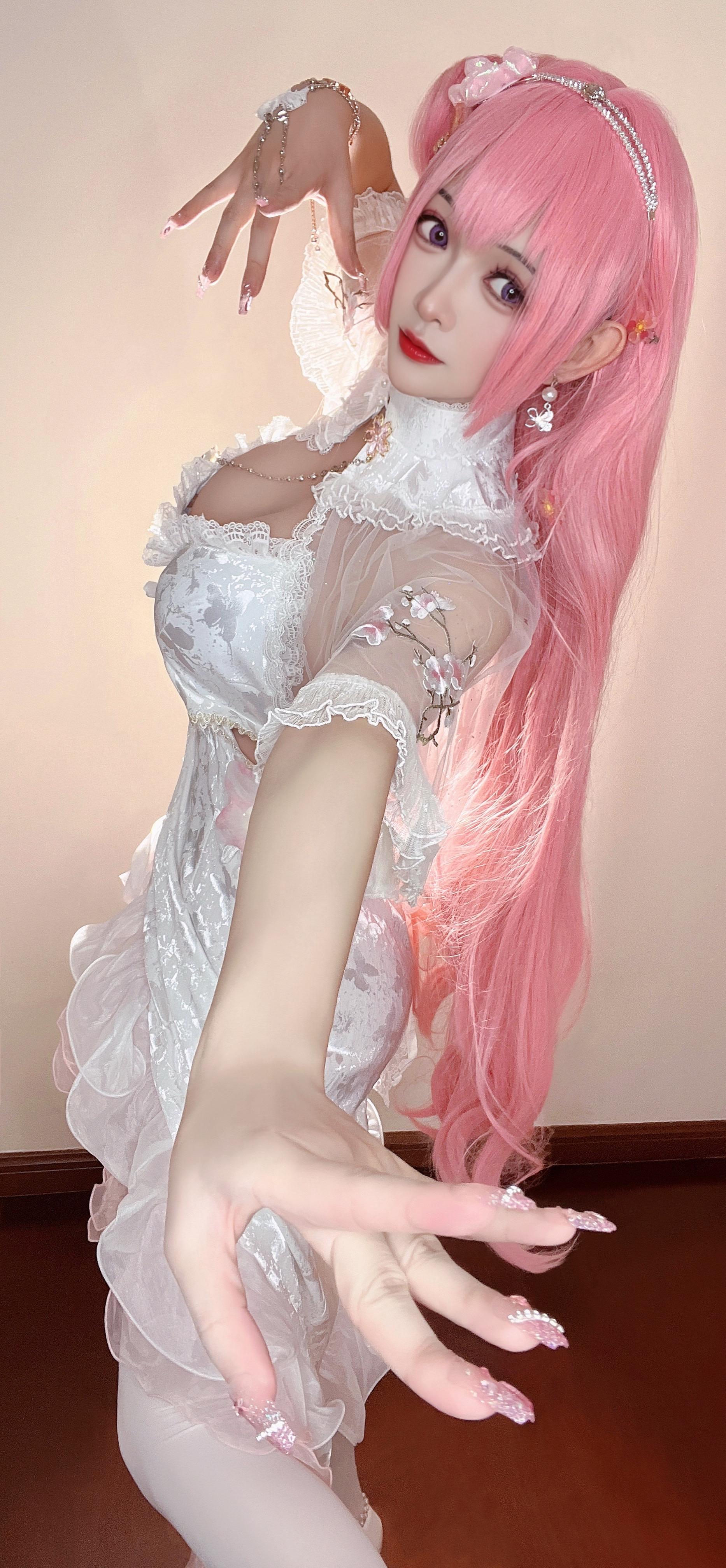 这里可不是能说来就来的地方。       不如再多待一会？      ...