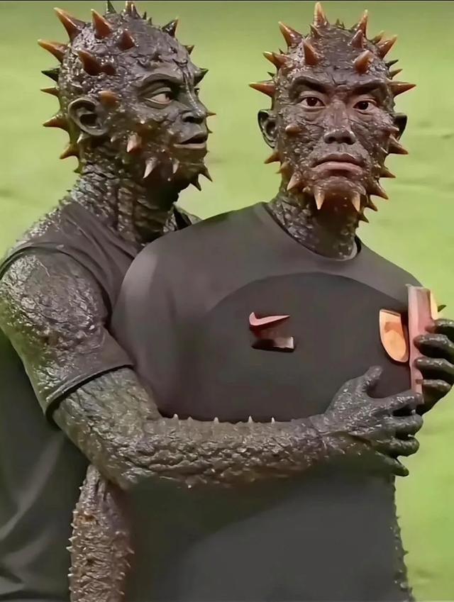 此图能看出几个意思？是啥名场面？感觉很牛啊！