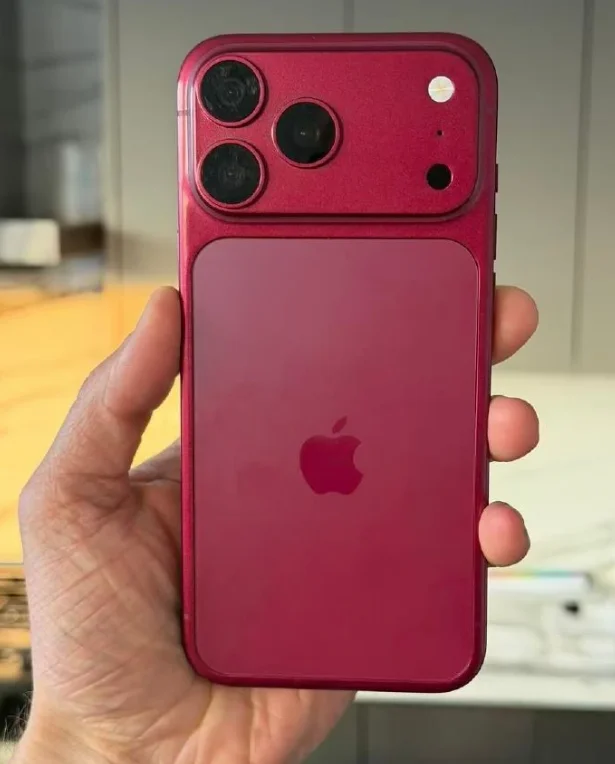还在等iPhone18标准版的，是不是天塌了