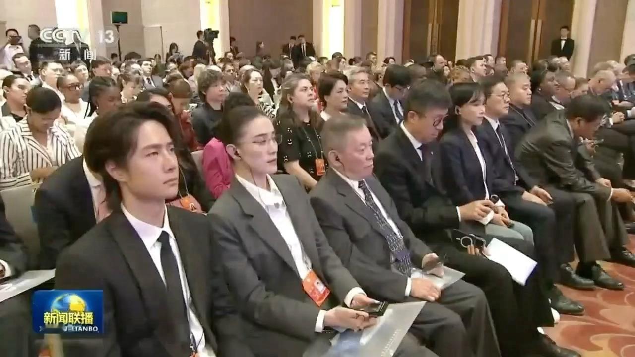新闻联播里的王一博宋佳央视新闻直播里的王一博宋佳 央视新闻直播里的王一博宋佳[爱