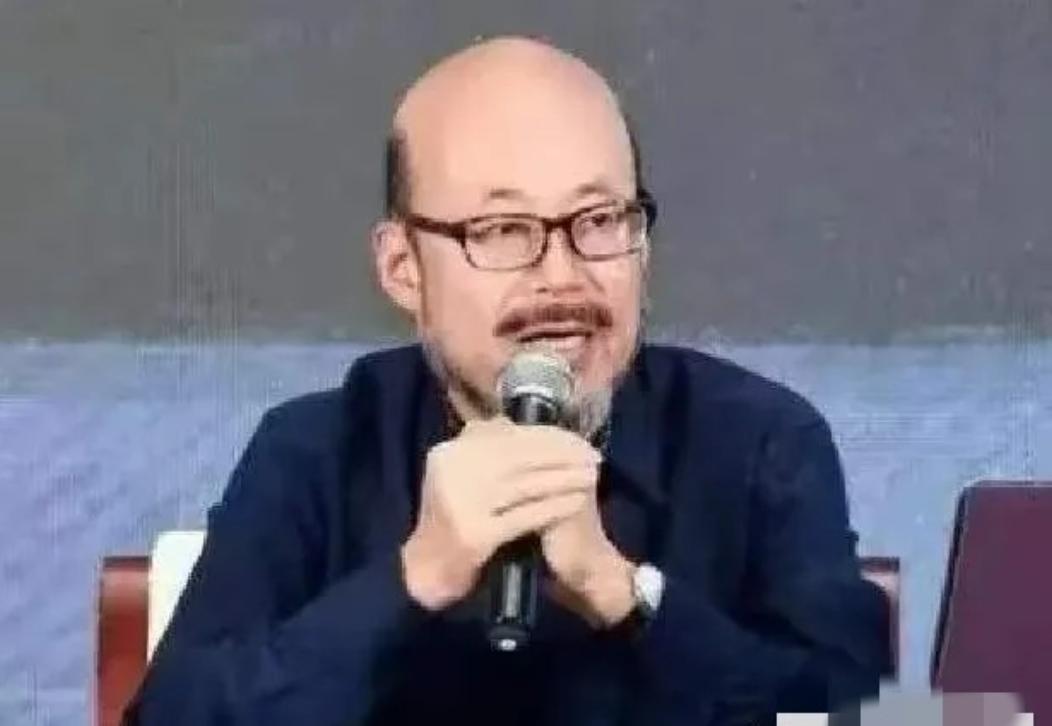 哲学家王东岳说过一段很刺耳的话：“中国社会道德溃败的根源，在于上层精英率先撕毁了