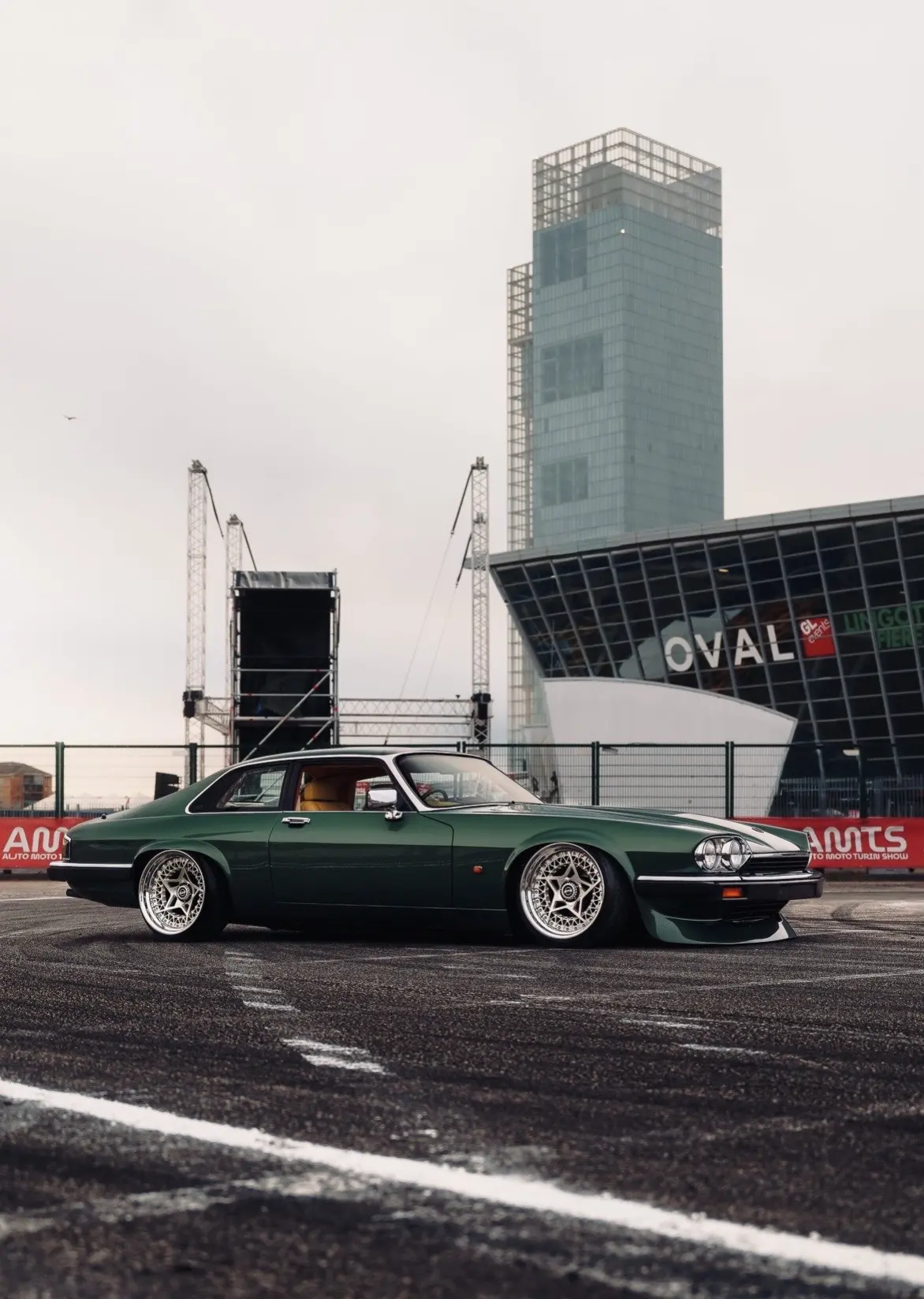 40年前的捷豹作品：XJS V12。