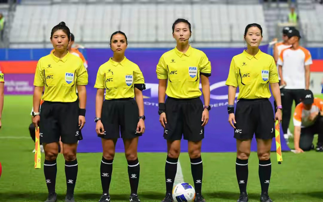 官方：中国裁判牟明新、温丽丽、吴巧立执法U20女足亚洲杯决赛中超联赛中国女足 北