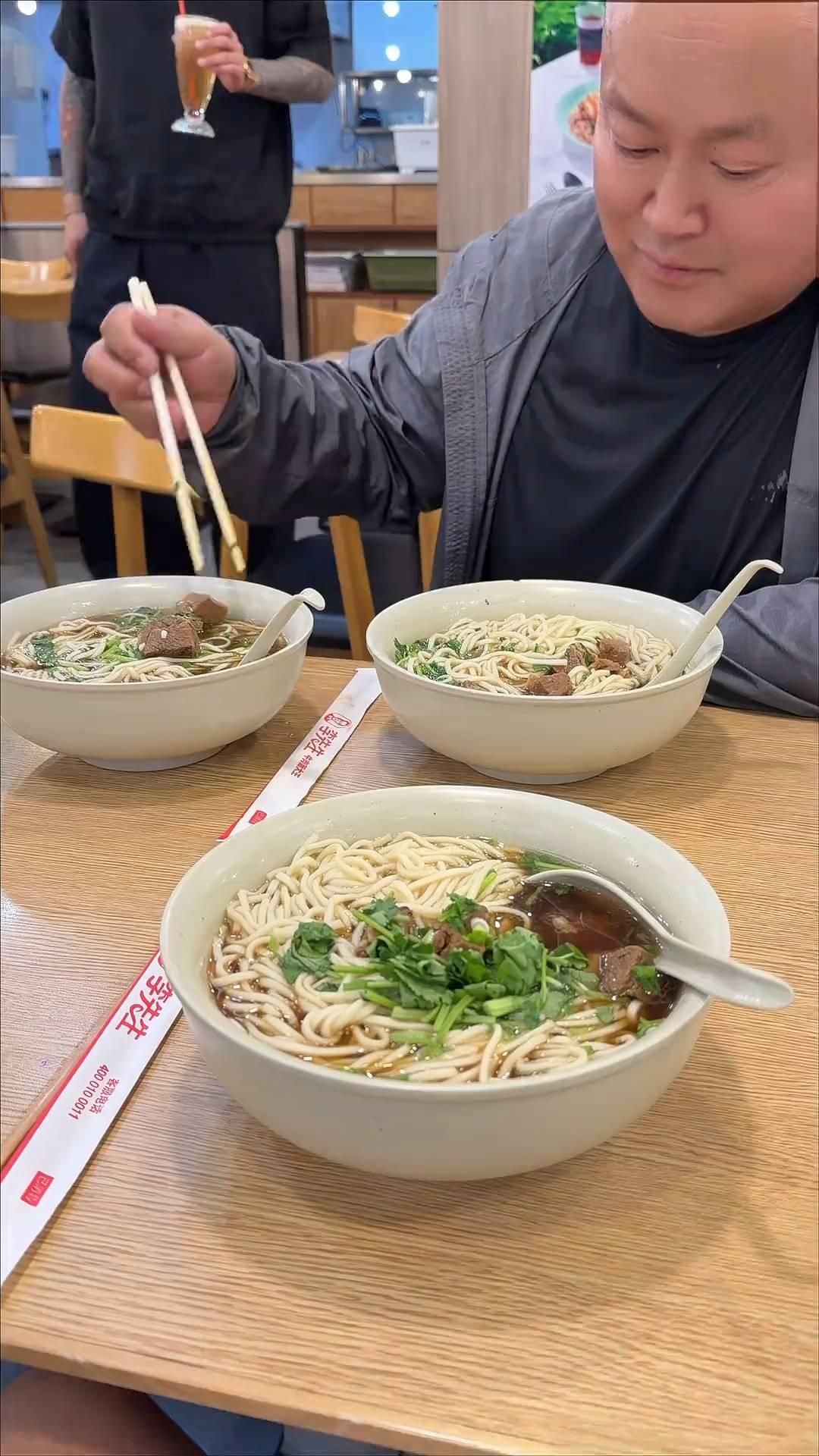 肉呢？都没肉。