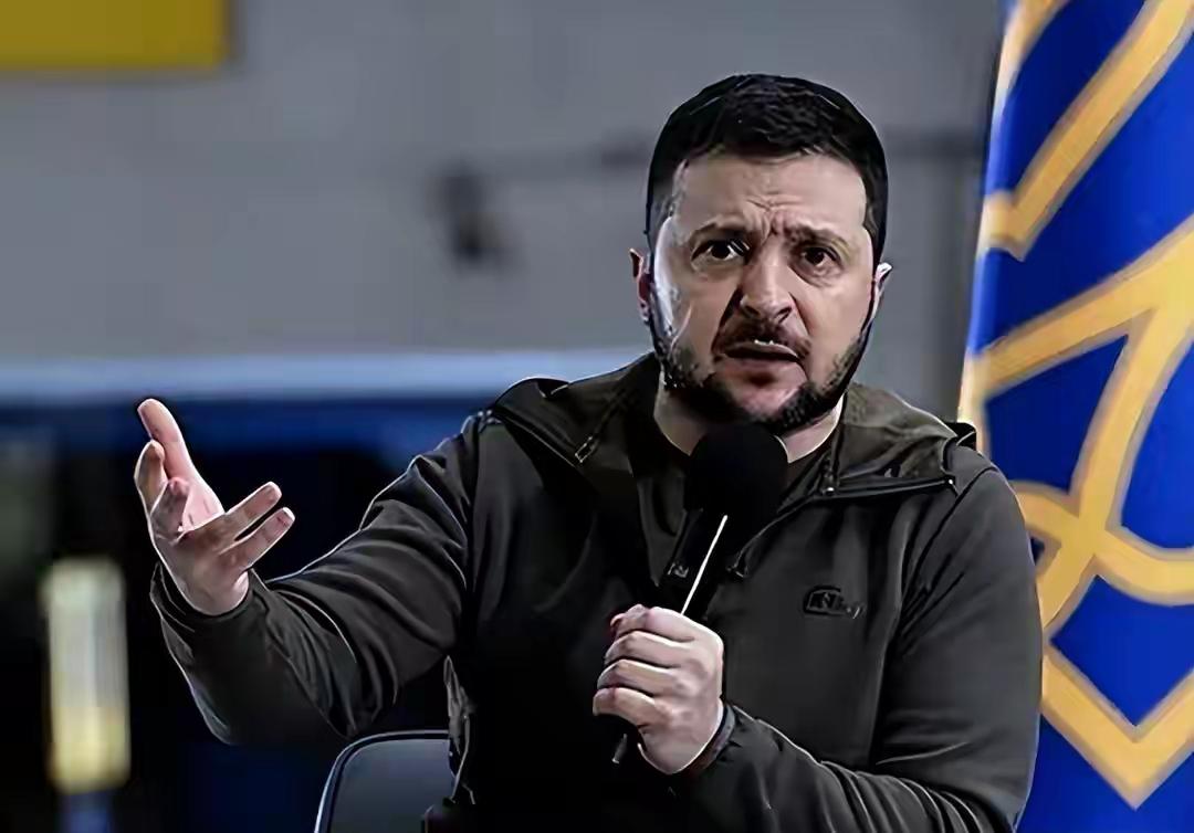 最初，泽连斯基信心满满是想加入北约的，由于俄罗斯的底线是乌克兰不能加入北约，没有