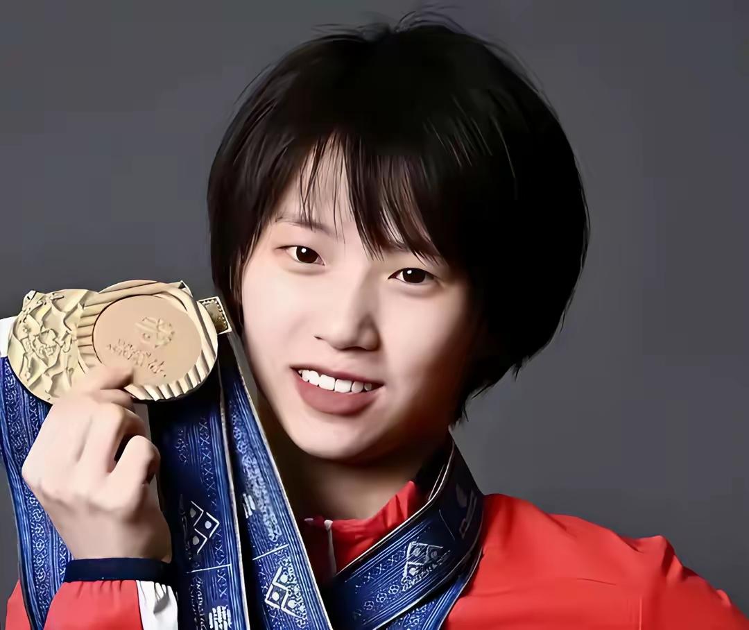 陈芋汐最渴望的对手，
还得是那年14岁的全红婵，
那是自己要不断追赶的成绩，哪怕