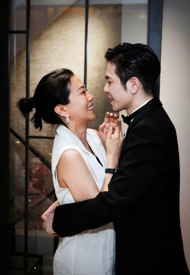 #萧敬腾林有慧婚礼#萧敬腾婚礼不会也下雨吧[哈哈][哈哈] ​​​