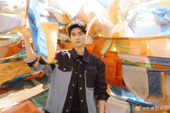 黄俊捷黄俊捷新发型少年感黄俊捷新发型帅得好清爽黄俊捷换了利落碎发后少年感更足，眉