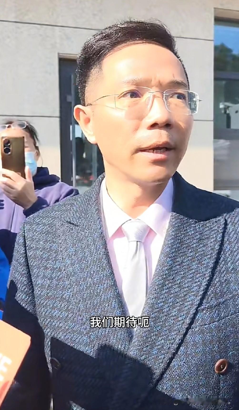 李圣律师对今天的上午庭审结果很满意，李圣律师认为整个过程没有超过自己的预判。
