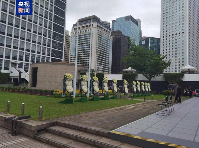 香港再次响起鸣枪致敬，这一次，纪念的是81年前那场用鲜血换来的胜利。
 
9月3