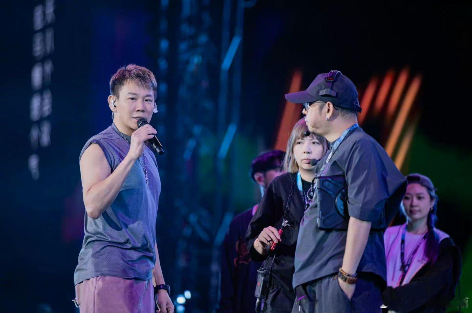 陶喆将为巡演闭关排练果然是憋不住消息的人😂今日官宣2026巡演最终章——Sou