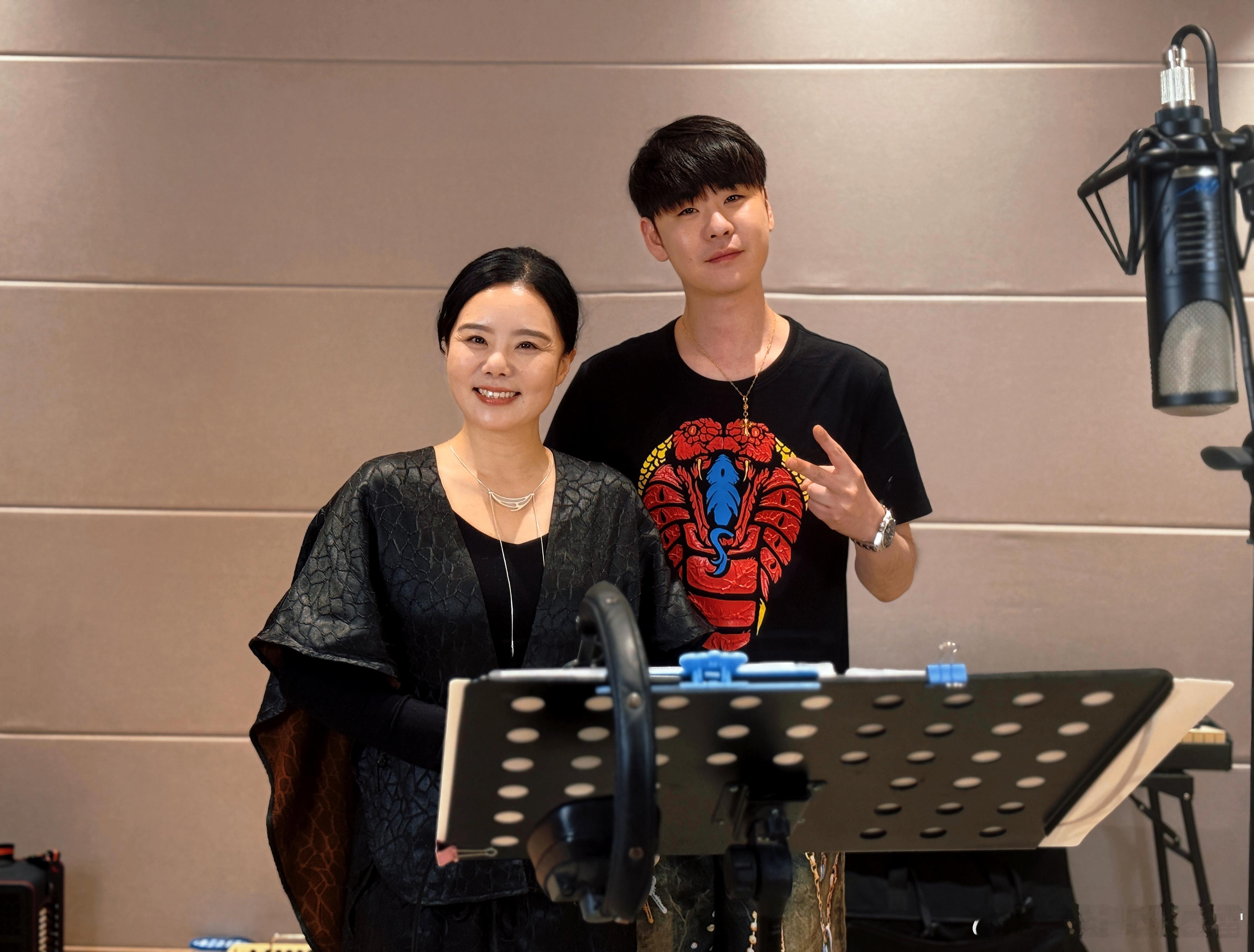 哎呀～瓜皮头真乖真可爱 