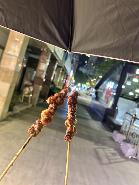 下雨天当然是吃烤串啦！